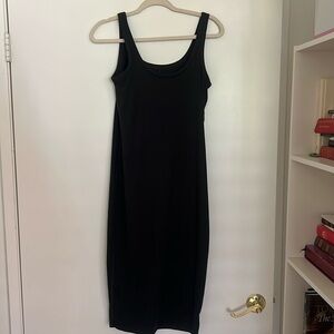 Vuori Halo Essential Dress